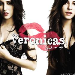 The Veronicas : Hook Me Up